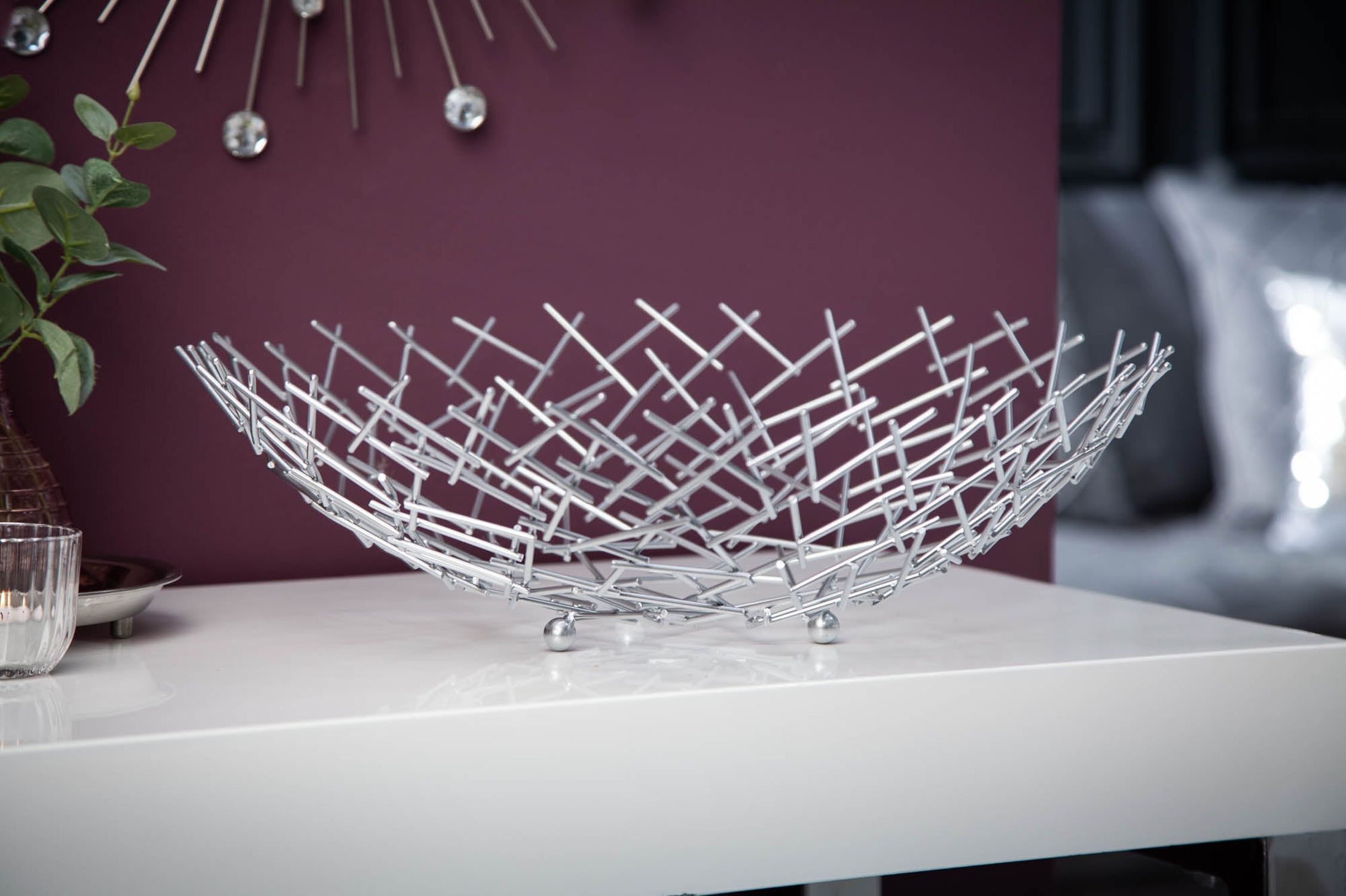 Dekoschale Metall Ø 45 cm Gitter Design in Silber Dekoschale Metall Ø 45 cm Gitter Design in Silber