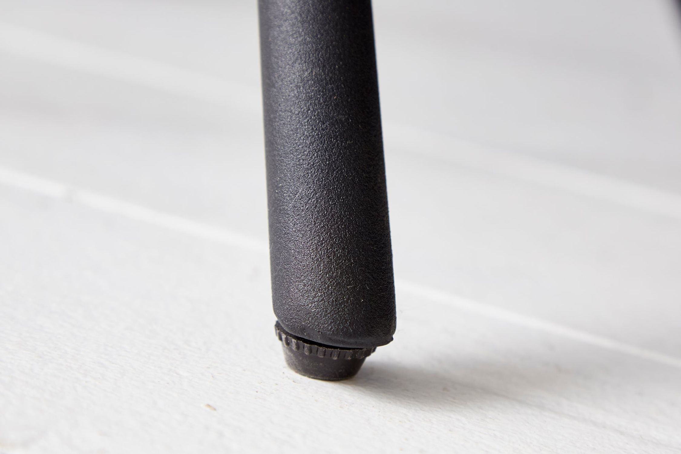 Sitzhocker höhenverstellbar Industrial Akazienholz Metall