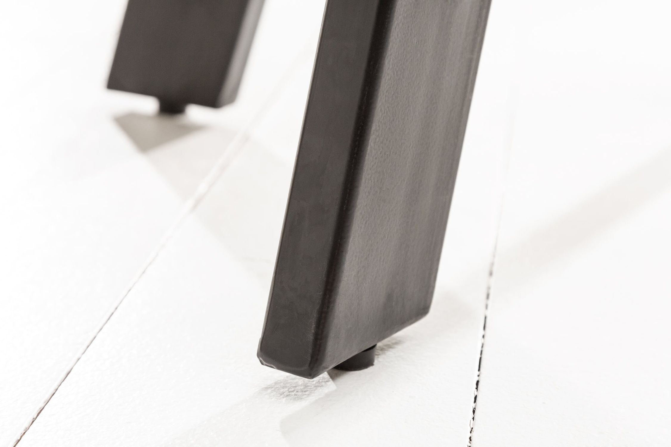 Esstisch Mango Holz Metall 80 x 80 cm rund Esstisch Mango Holz Metall 80 x 80 cm rund