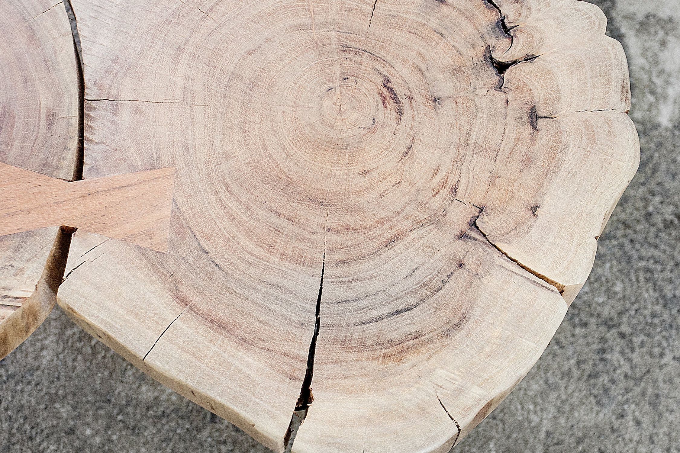 Couchtisch Akazienholz Metall 110 x 70 cm Baumscheiben Holz, Pflanze, Baum, Schnittholz