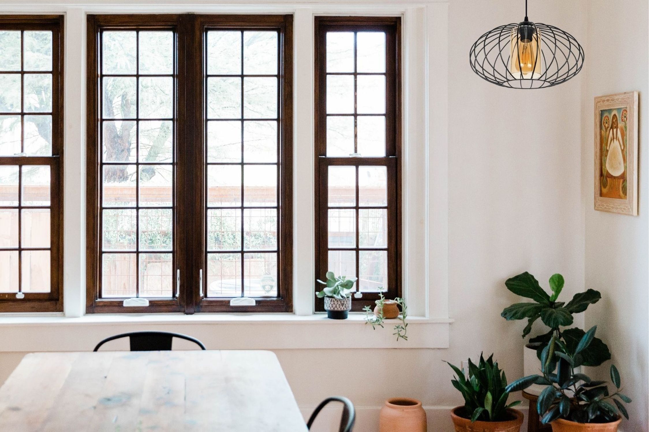 eckfenster, Holzrahmen, Wohnzimmer, Pflanzen, Hängelampe