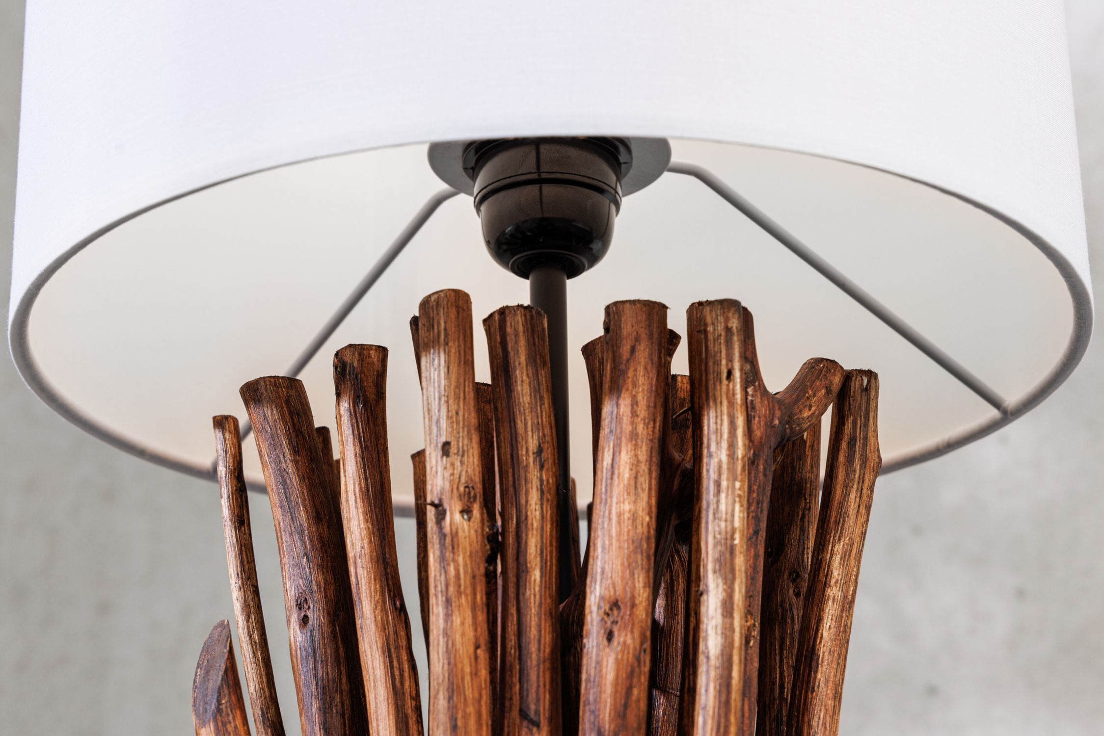Tischlampe Weiß Holz Stoff E27 H:58 cm gemütlich
