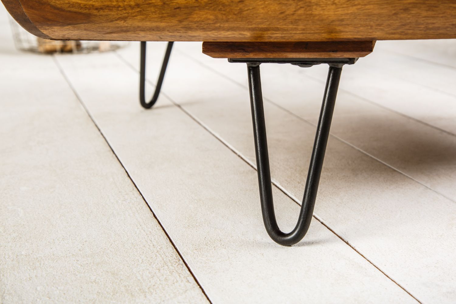 Couchtisch Sheesham Holz Metall 90x80 cm in Natur Schwarz Innenarchitektur, Fußboden, Holz, Hartholz, Bodenbeläge