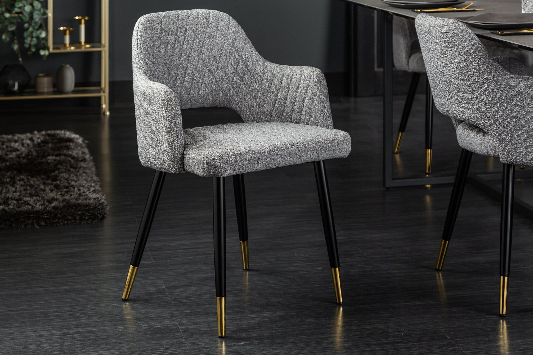 Esszimmerstuhl mit Armlehne Retro Grau Schwarz Gold B: 54 cm Fußboden, Mobiliar, Drinnen, Innenarchitektur, Stuhl