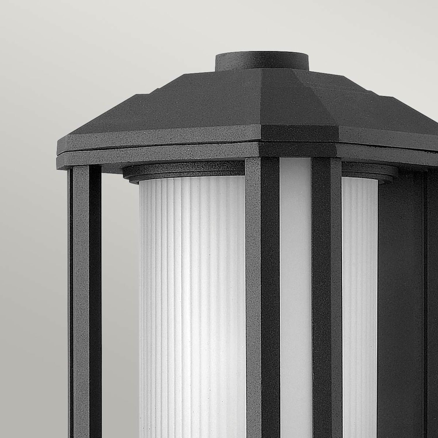 Außenlampe Wand 29,2 cm hoch IP44 E27 klein Eingang