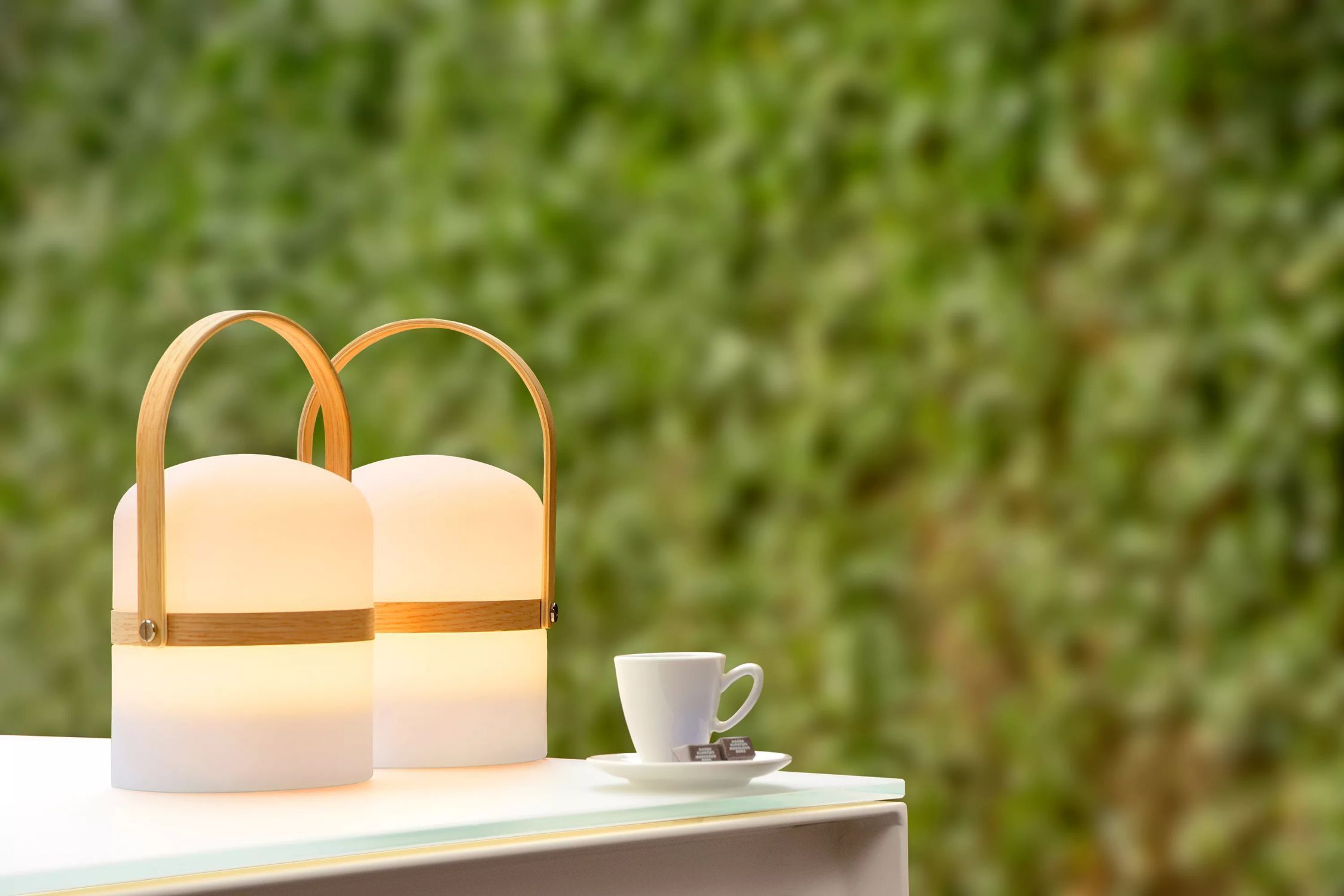 Pokal, Lampe, Fenster, Fensterbank