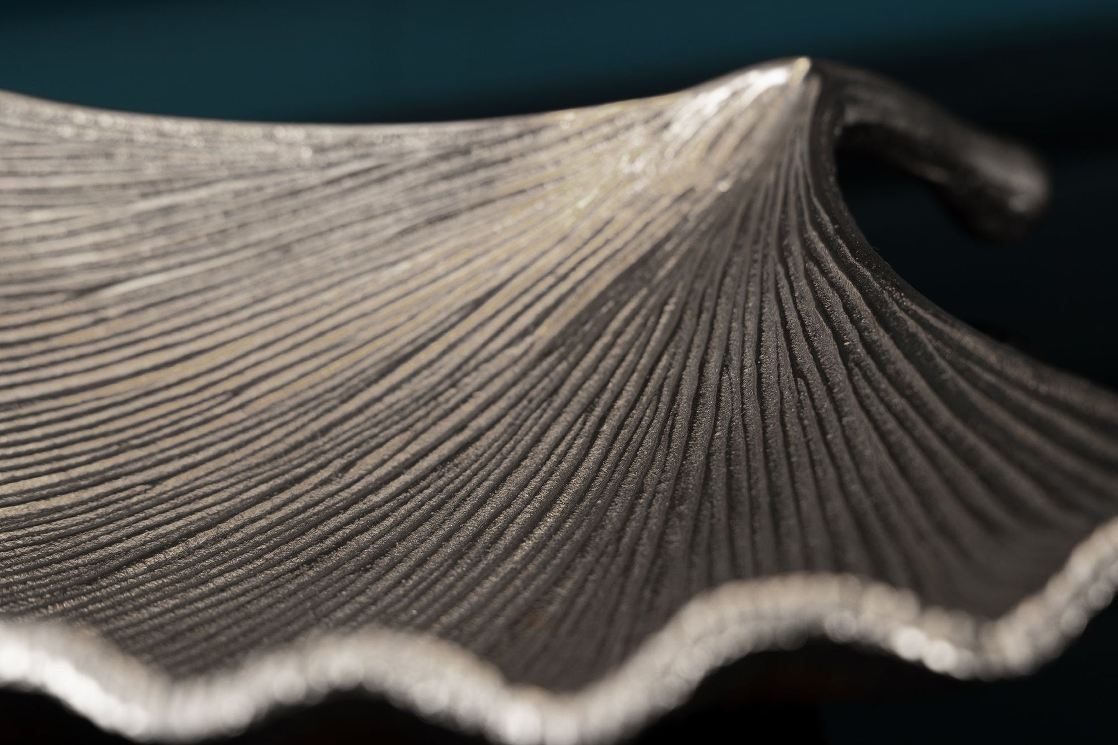 Dekoschale in Silber Handarbeit 42 cm Ginko Design Asiatisch Moebel