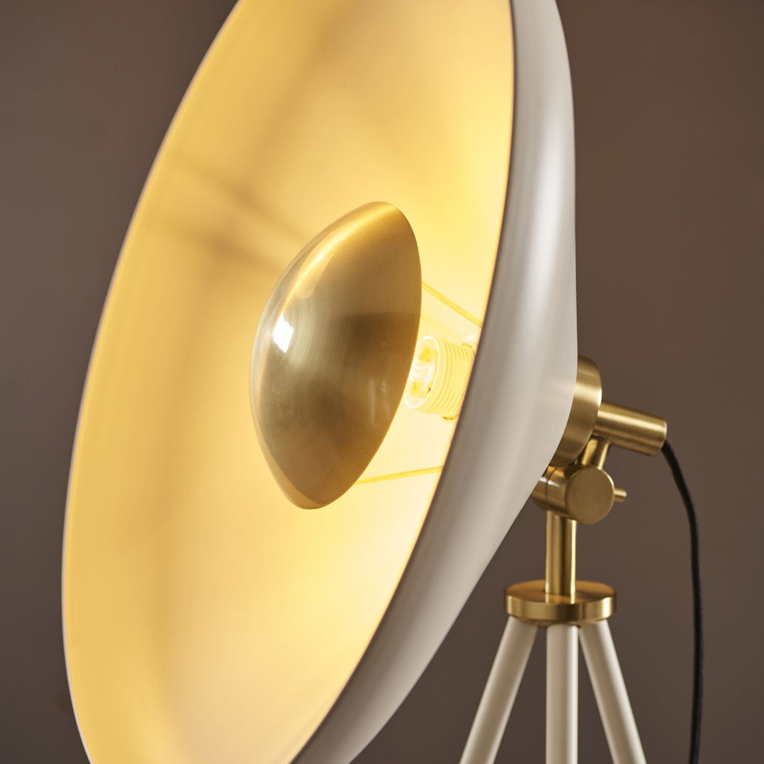 Beleuchtung, Lampe