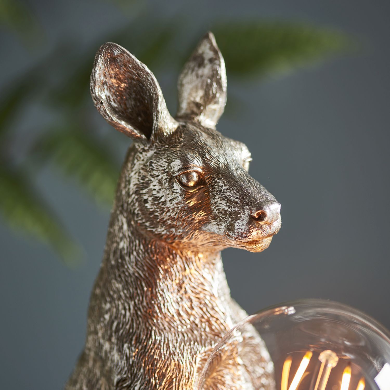 Deko Tischlampe Känguru Polyresin Metall 46,5 cm Silber antik
