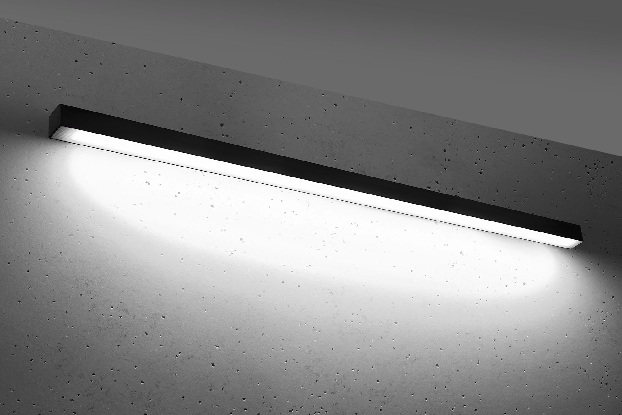 LED Wandleuchte hell 150 cm Downlight Schwarz blendarm