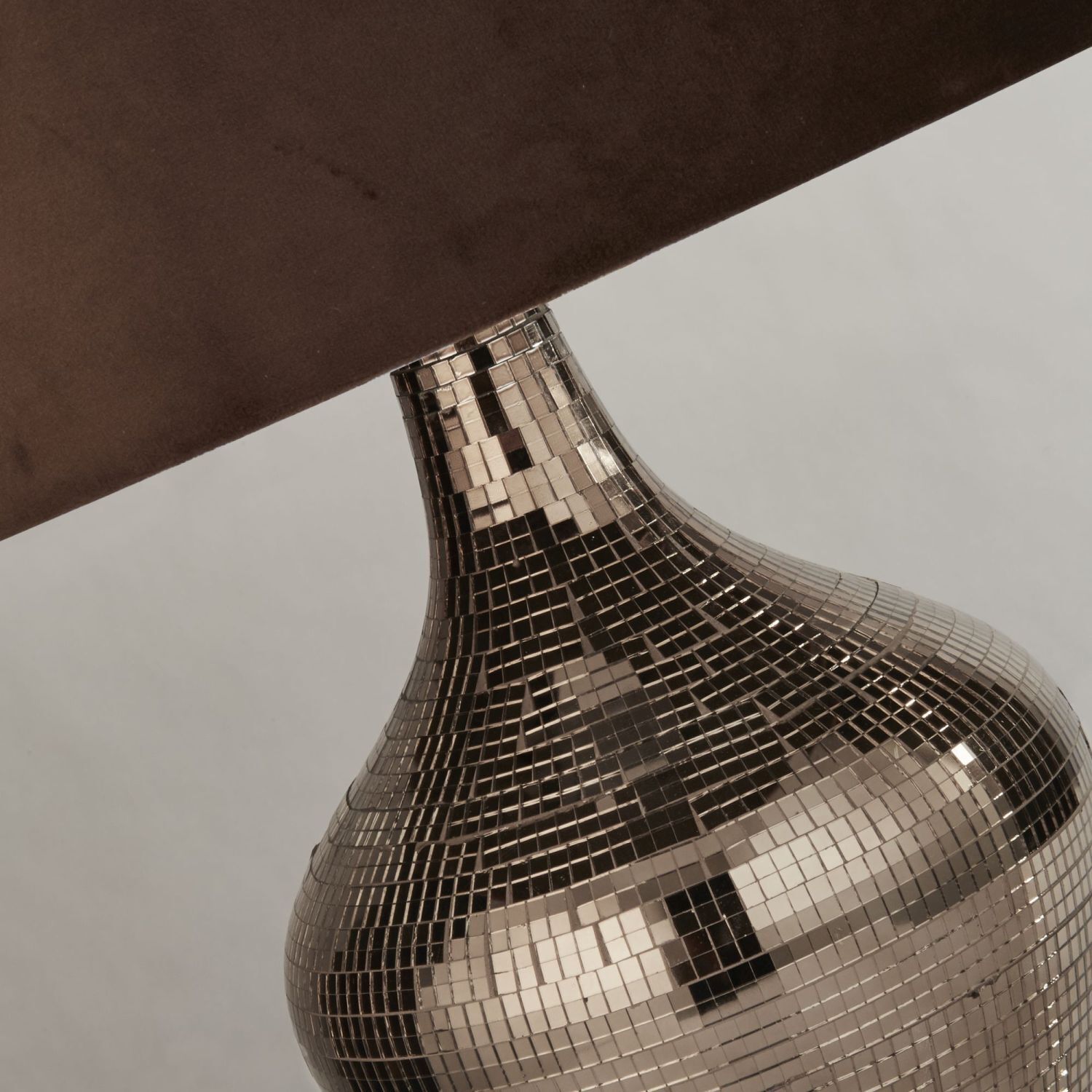 Nachttischlampe Braun E27 53,5 cm Ø 30 cm Glas Wildleder