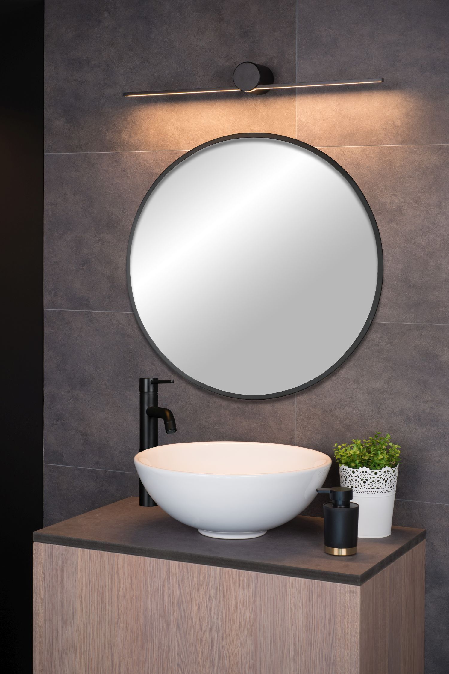 Becken, Sinken, Waschbeckenhahn