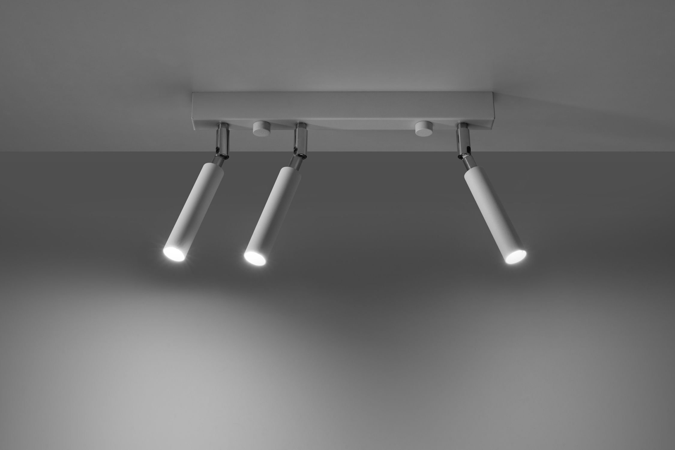 Deckenstrahler Metall 35 cm Weiß verstellbar 3-flammig