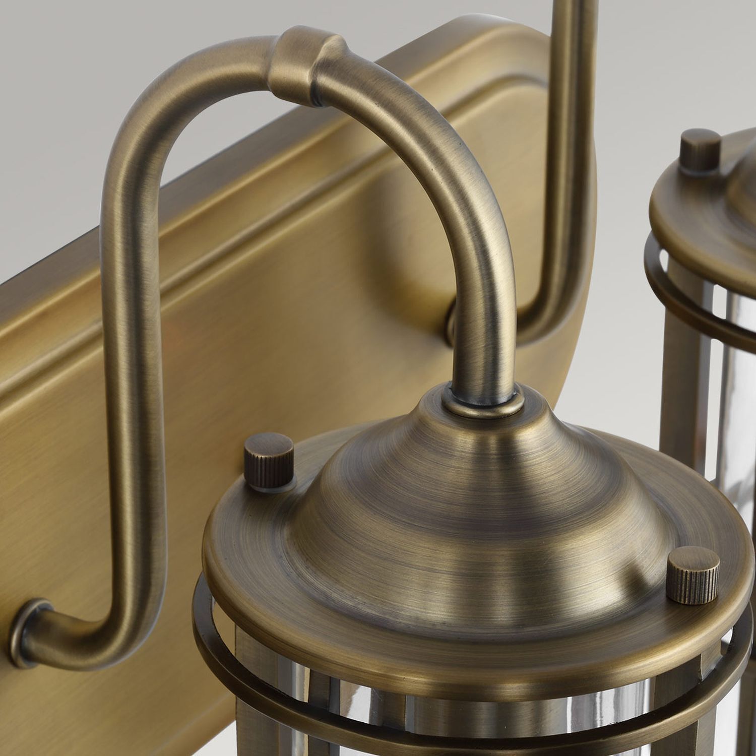 Badezimmerlampe Spiegel Metall Glas E27 IP44 54,3 cm breit Sinken, Waschbeckenhahn, Bronze