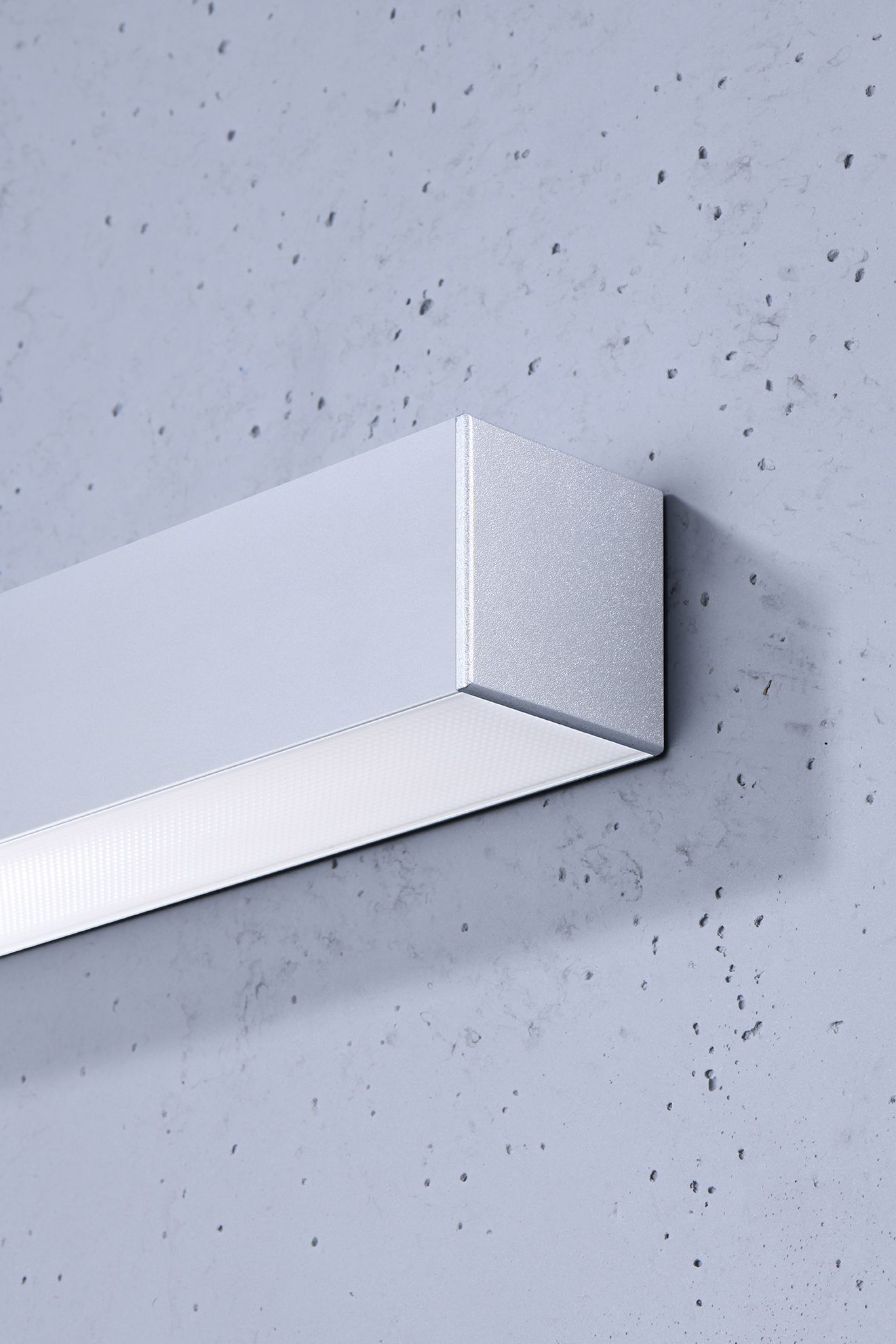 LED Wandlampe Metall 90 cm länglich Grau 4000 K 3120 lm