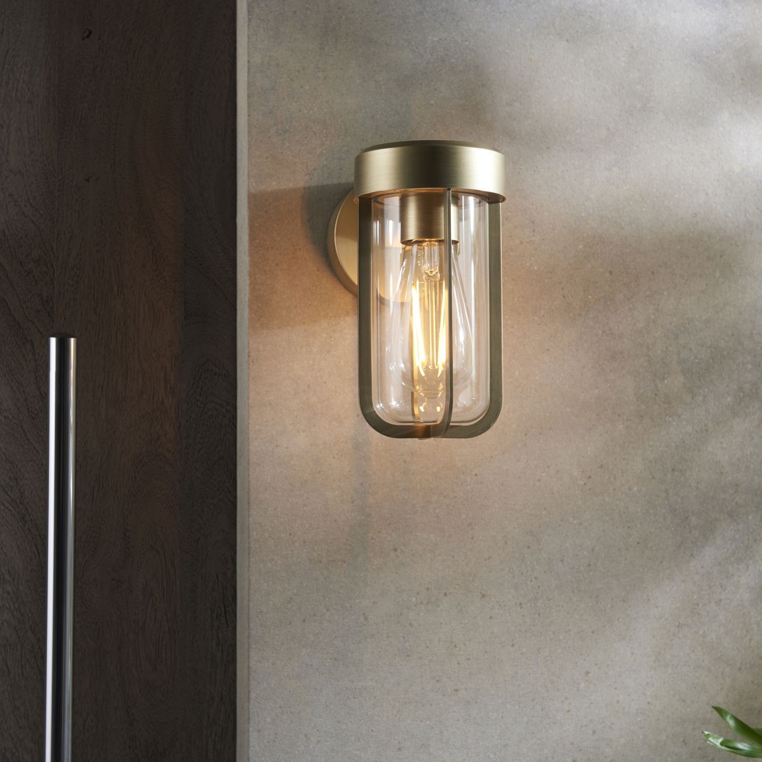 Wandleuchte außen E27 Aluminium Glas IP44 20,8 cm hoch in Gold