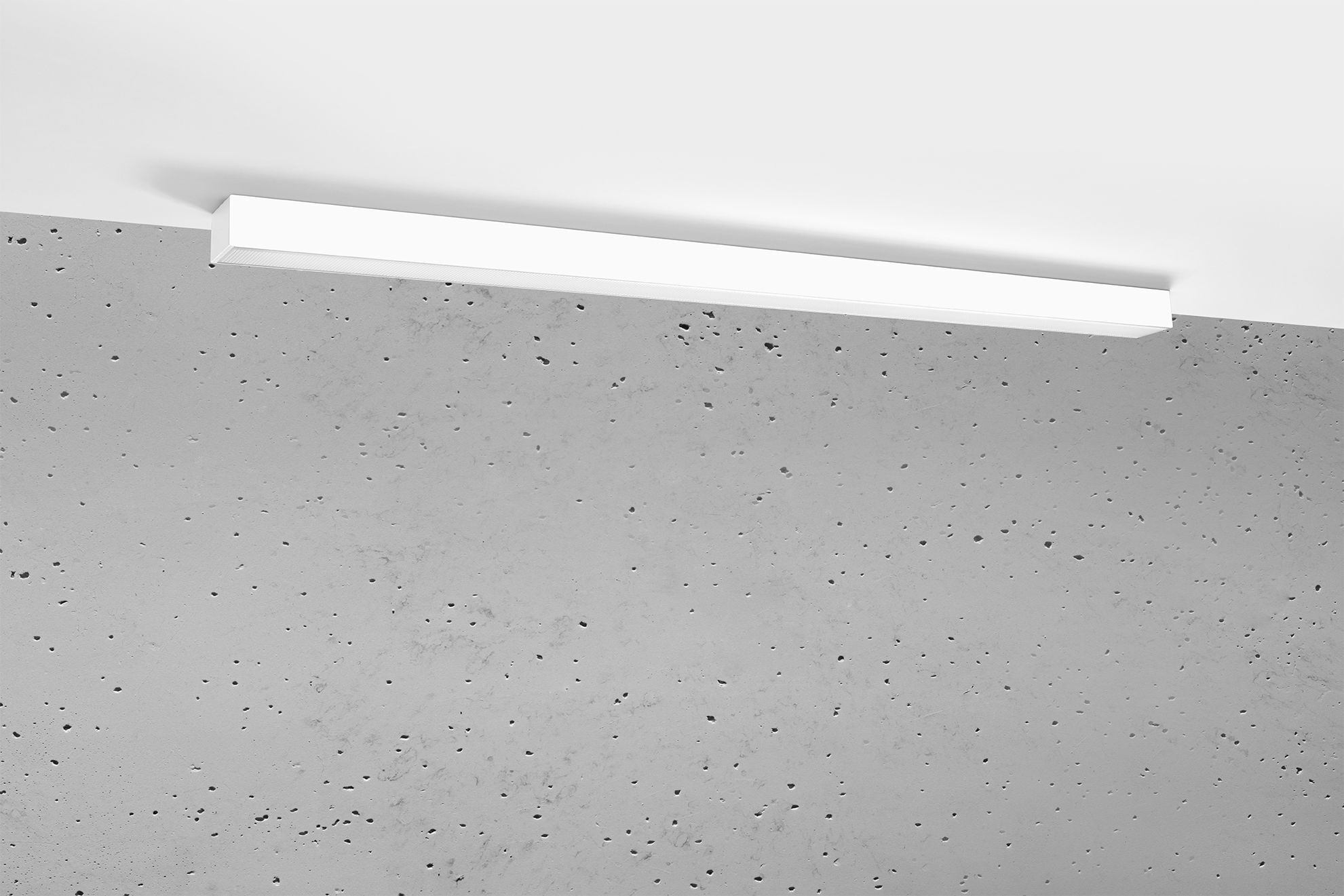 Flache Deckenleuchte LED H: 6 cm 118 cm lang 4000 K