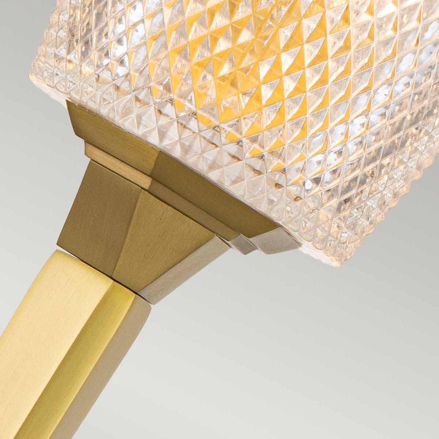 Wandleuchte Bad LED G9 IP44 50,6 cm hoch Messing Glas 3000 K lampenschirm, diamantmuster, kristall, glas, goldener sockel