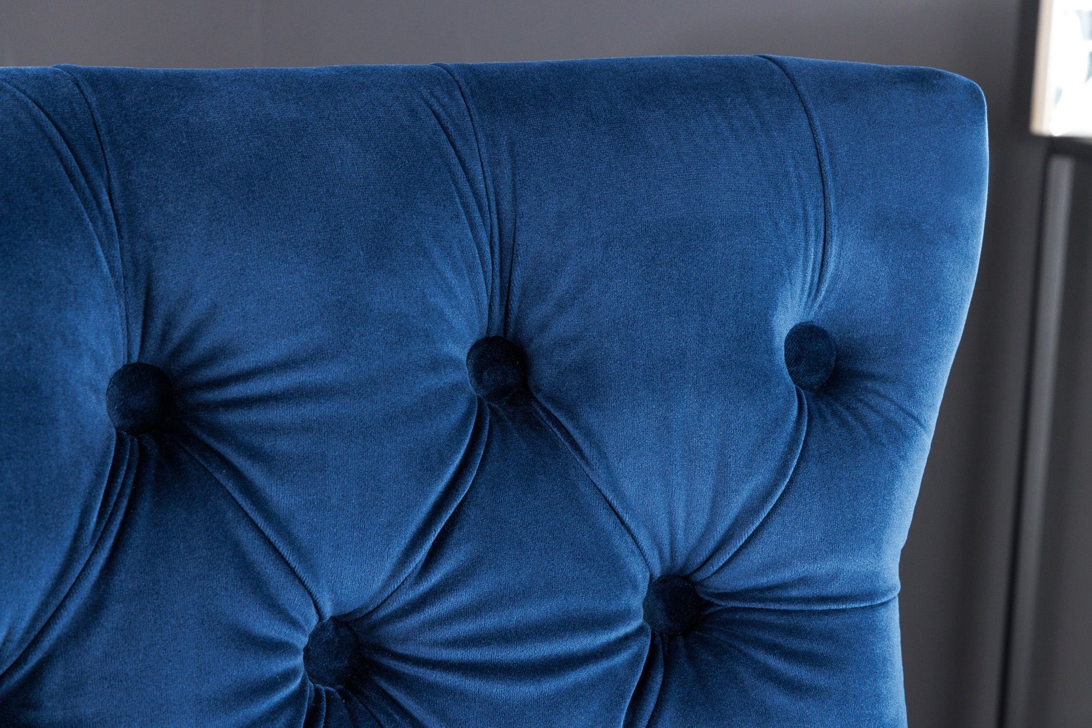 Barhocker Samt Edelstahl in Blau Silber Chesterfield Kissen, Dekoration für Zuhause, Couch, Mobiliar, Kopfkissen