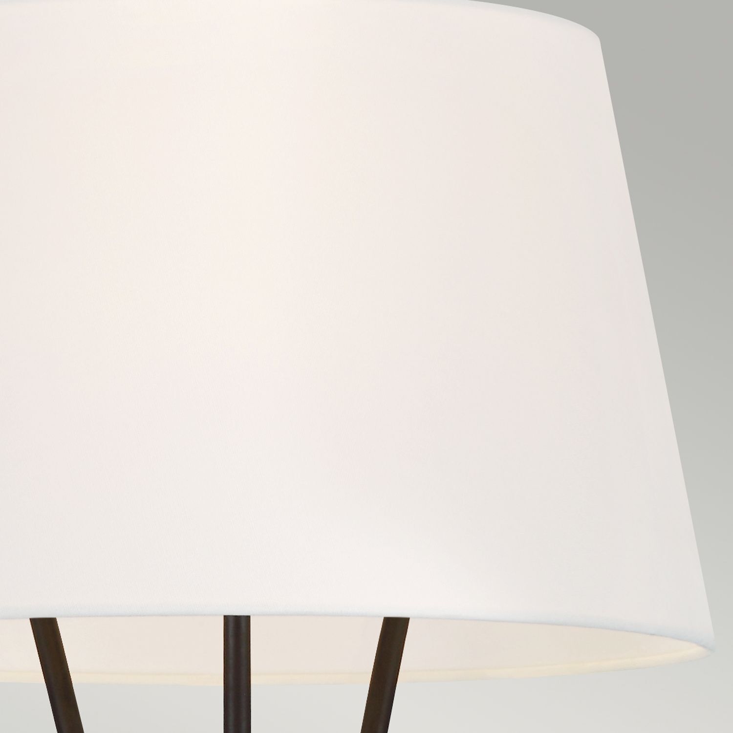 Stehlampe Dreibein in Rost Weiß 140cm klein Metall Stoff