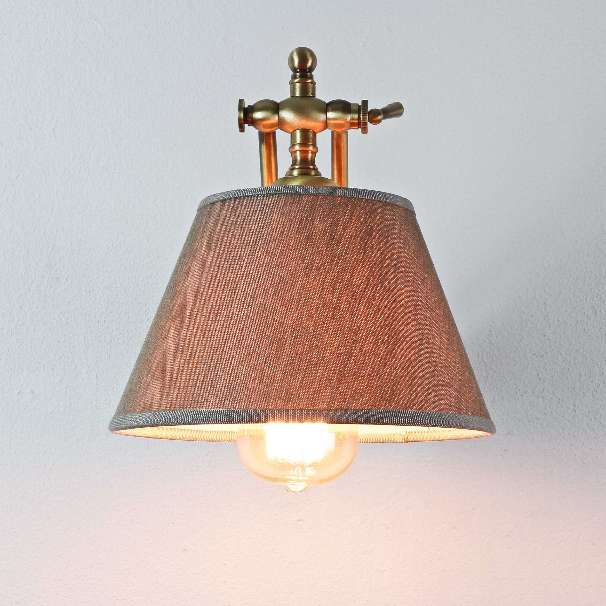 Wandlampe Bronze Hell aus Echt-Messing Snodo