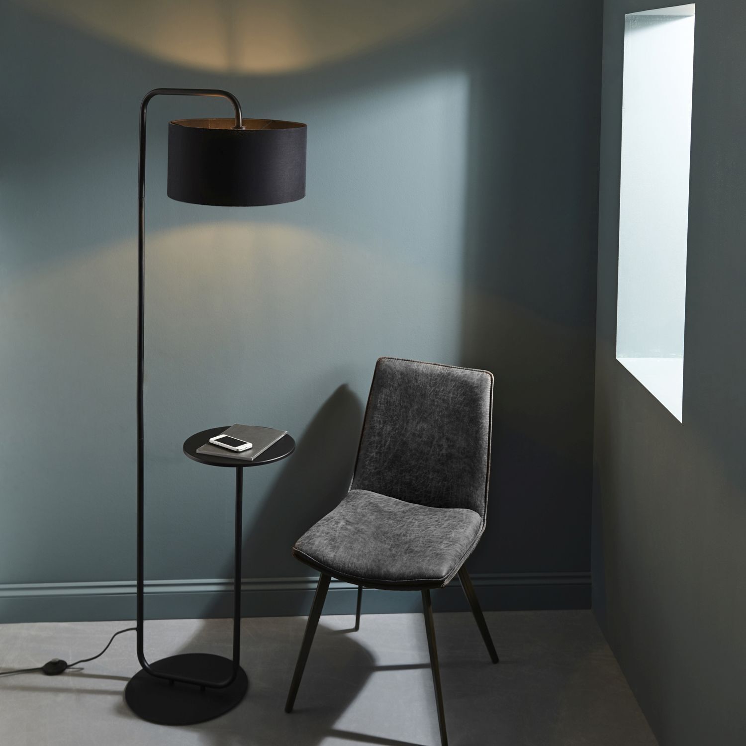 Stehlampe mit Beistelltisch Schwarz 175 cm hoch E27