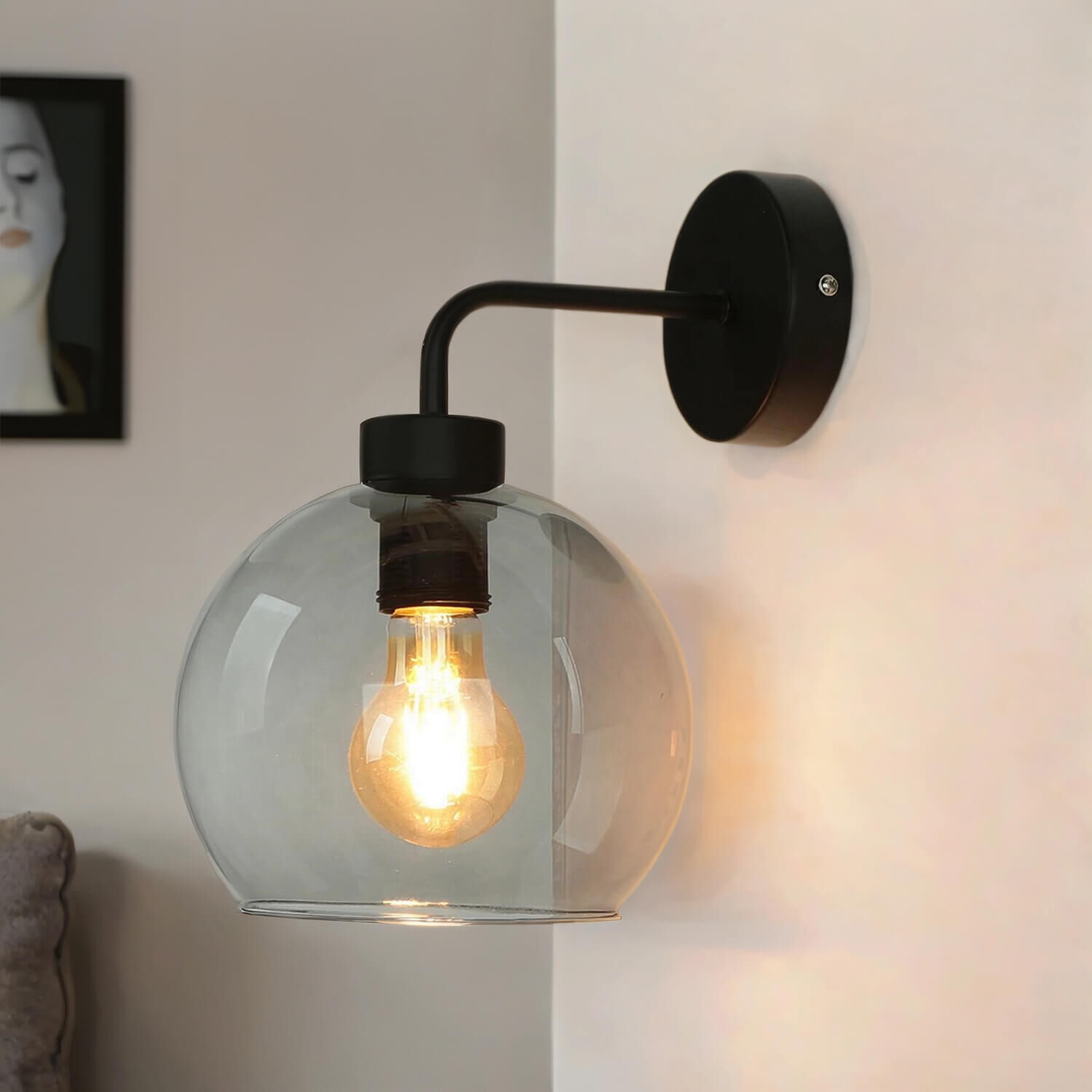 Wandlampe Glas Kugel Schirm Grau Schwarz KANZENE