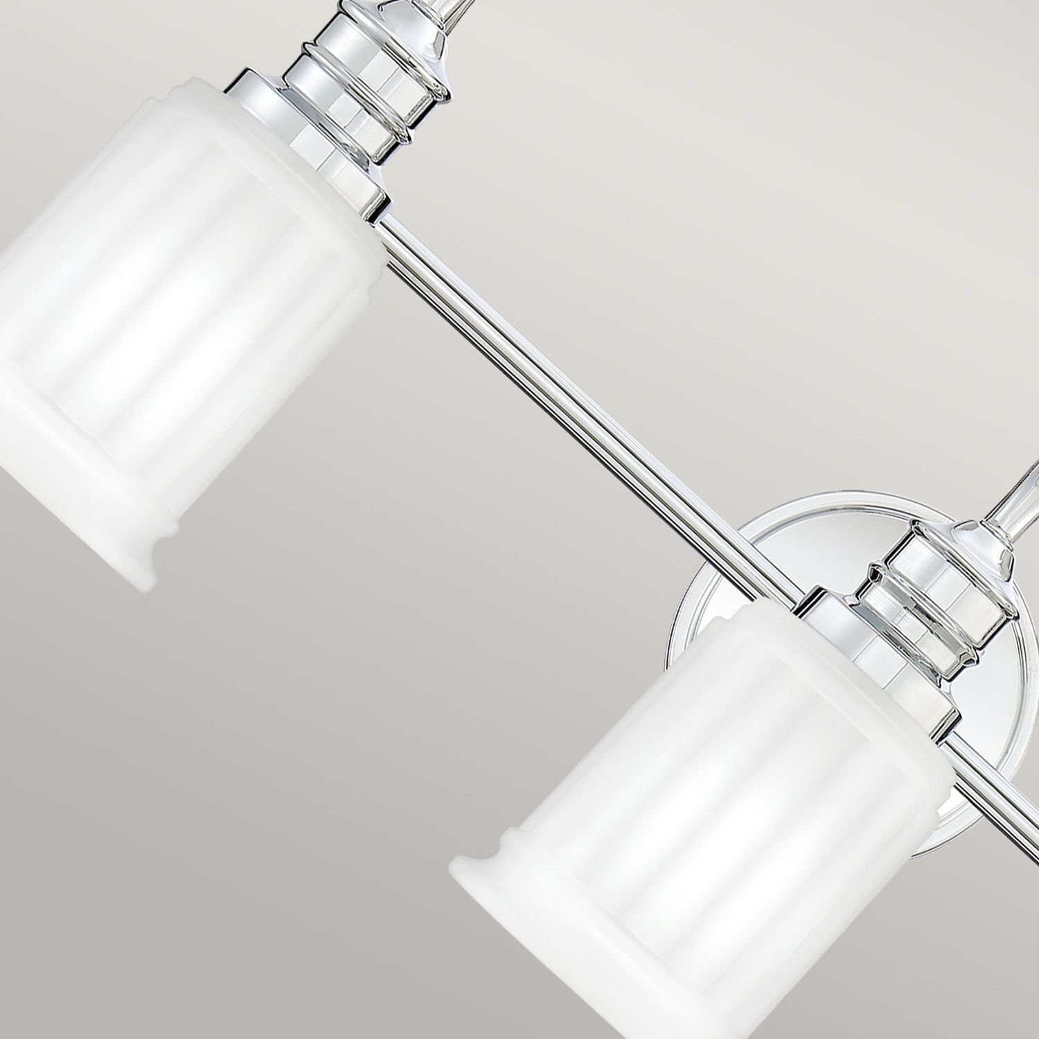 Badlampe Metall Glas 61 cm breit IP44 G9 3-flammig