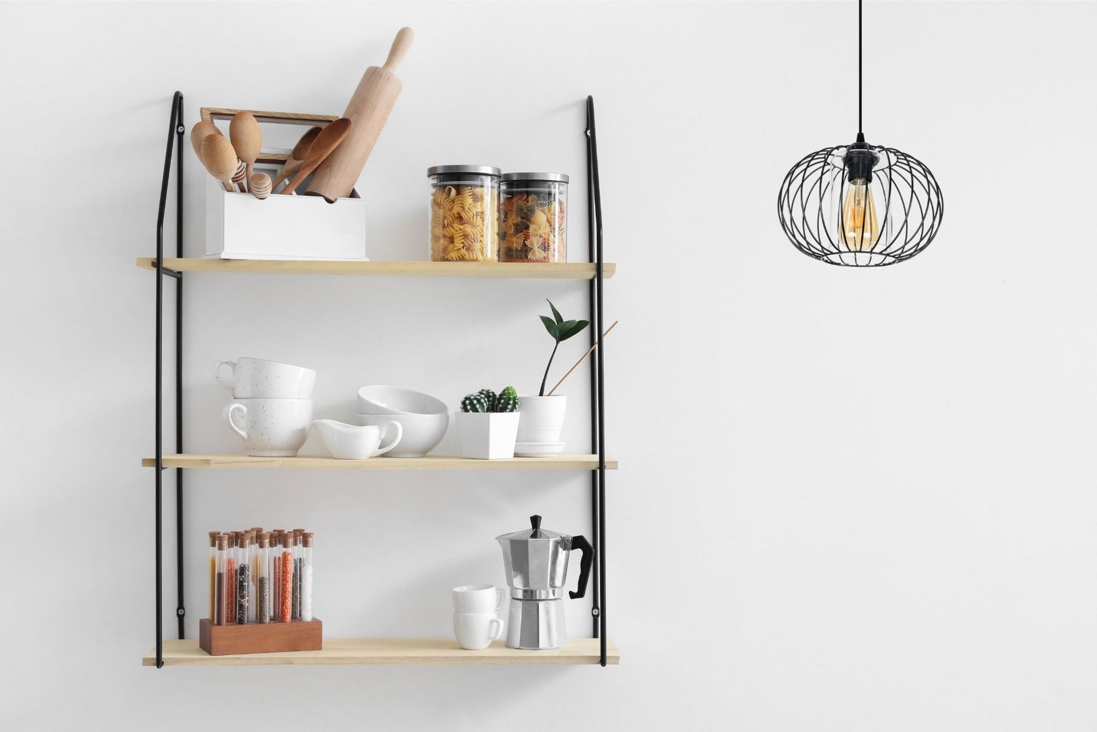 Hängelampe Metall E27 rund Ø25 cm Schwarz Retro Design Küchenregal, offene Regalwand, Kaffeemaschine, Glasbehälter Lagerung, keramische Tassen