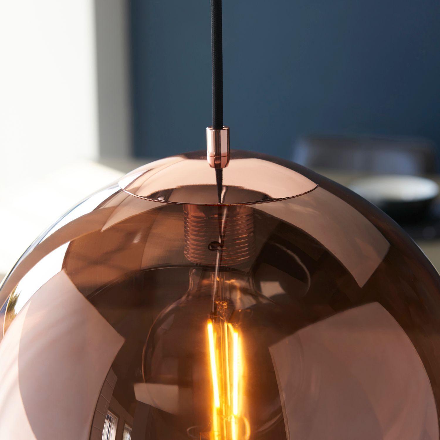 Hängeleuchte Kugel Ø 30 cm Glas Metall in Schwarz Kupfer E27