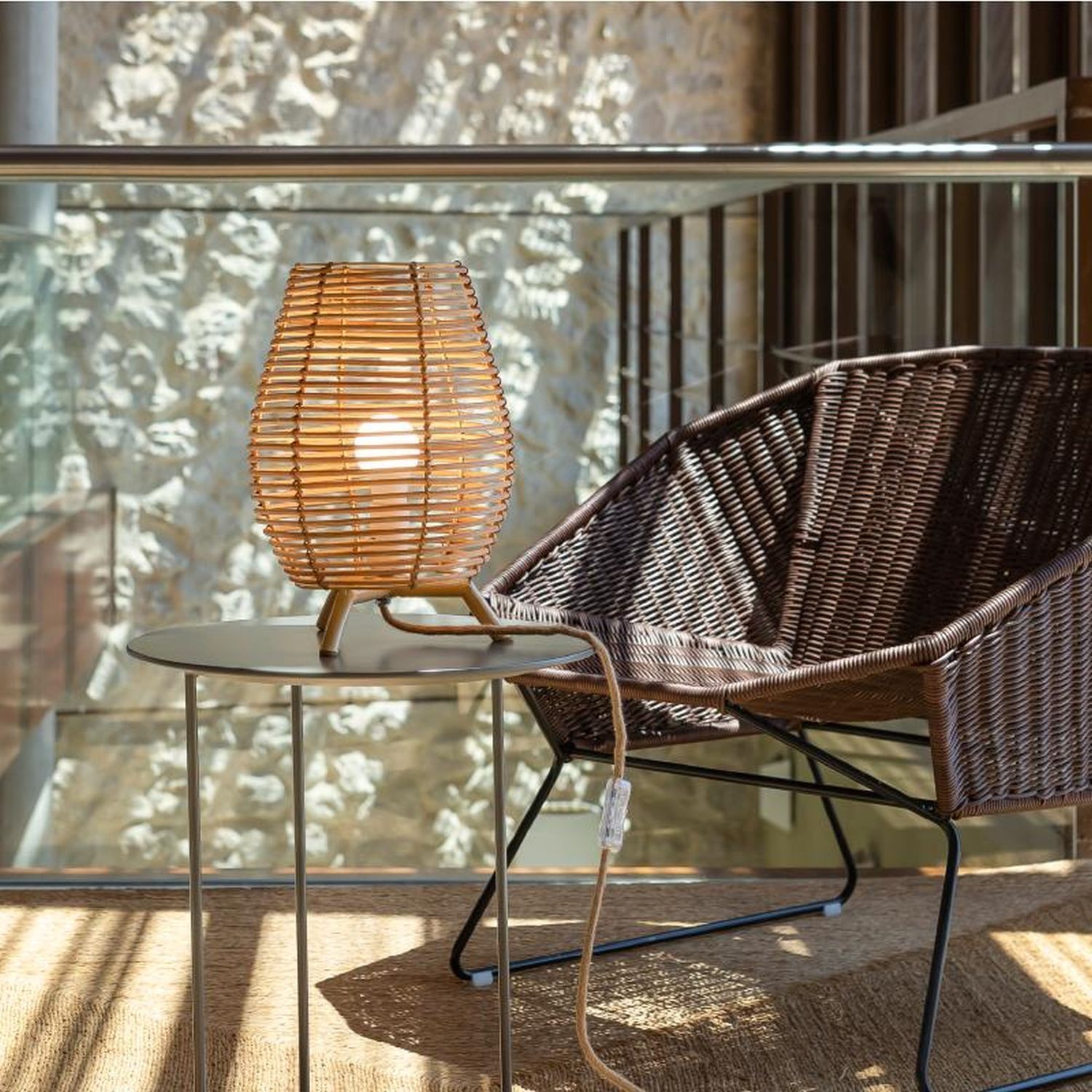 Tischlampe Rattan E27 H: 32,5 cm Dreibein Boho TOKI Balkon, Gebäude, Stuhl, Mobiliar, Lampe