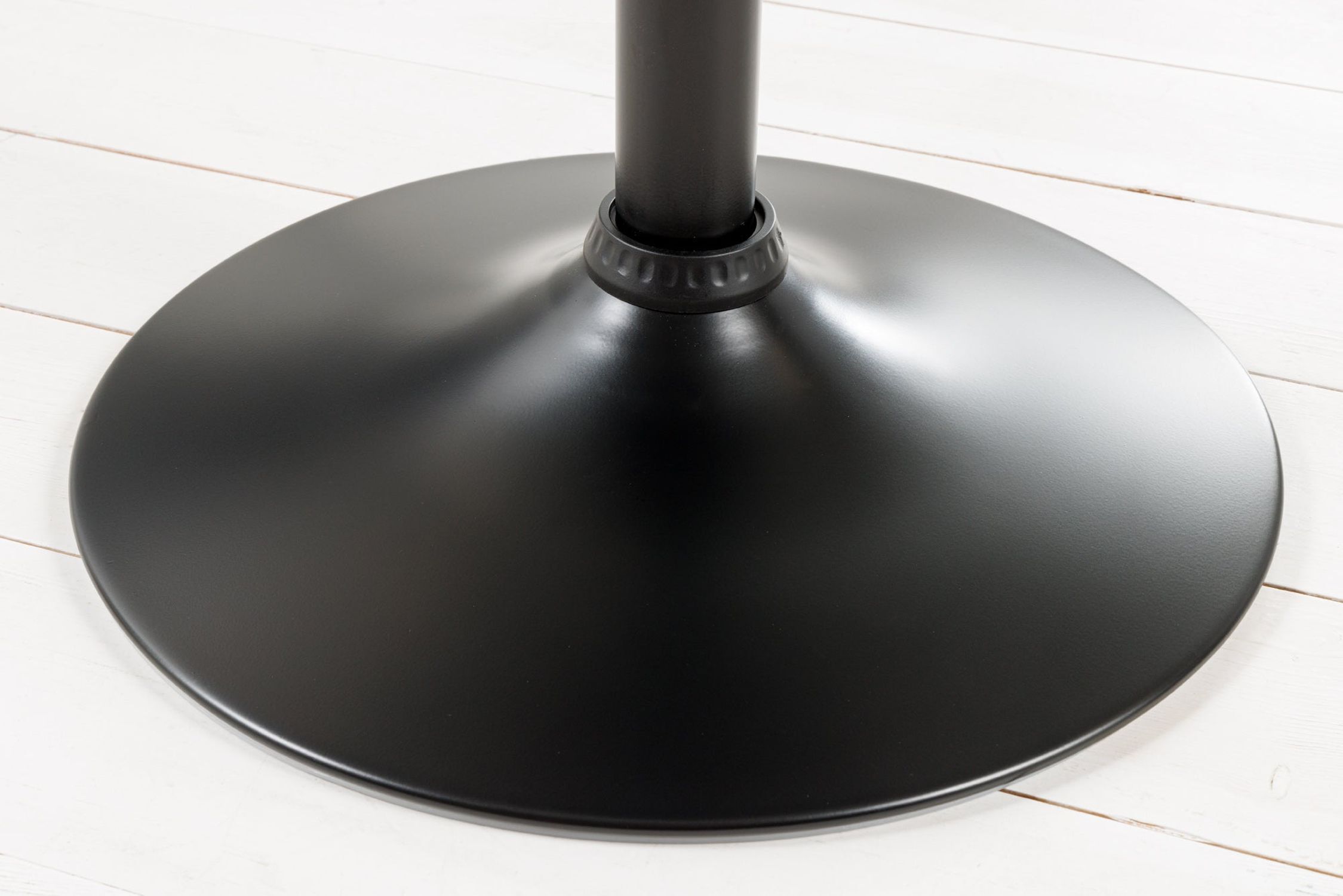 Moebel, Tabelle, Teller