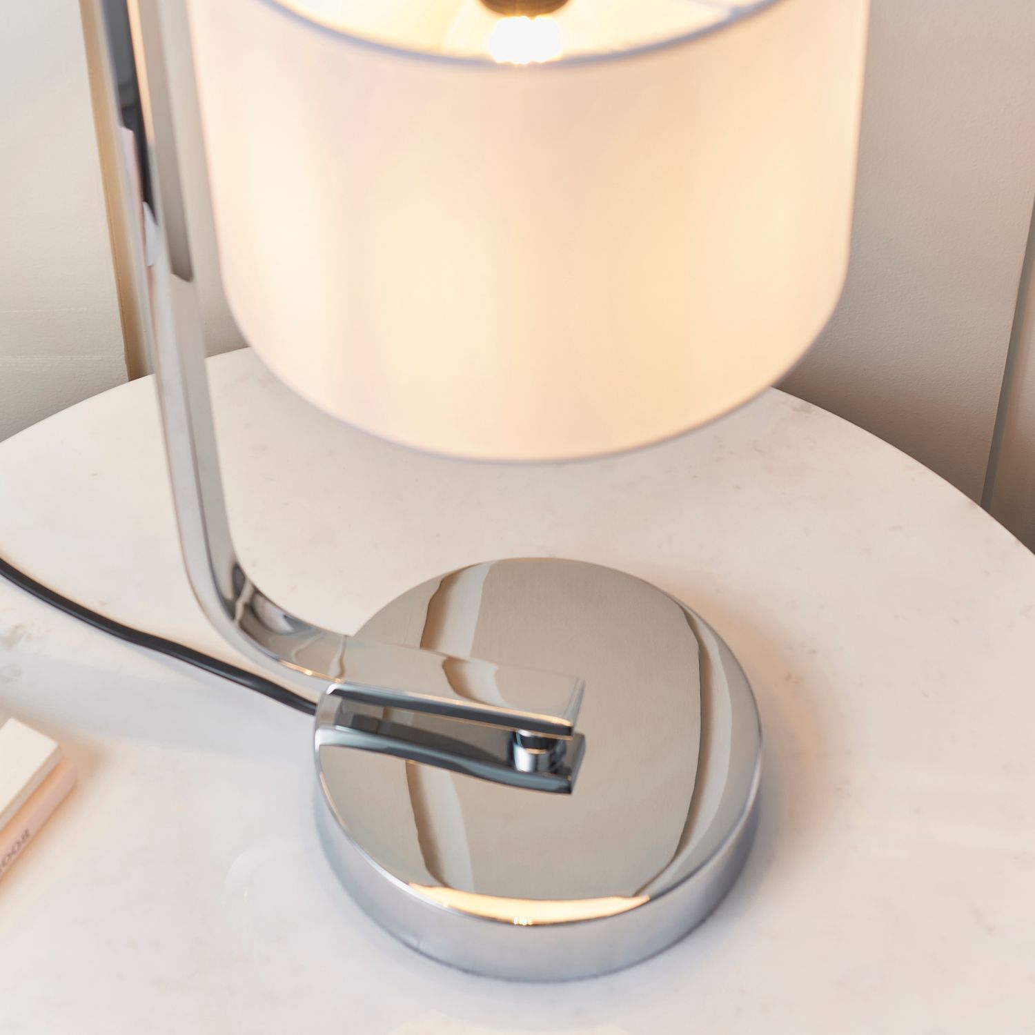 Lampe, Kochpfanne, Kochgeschirr