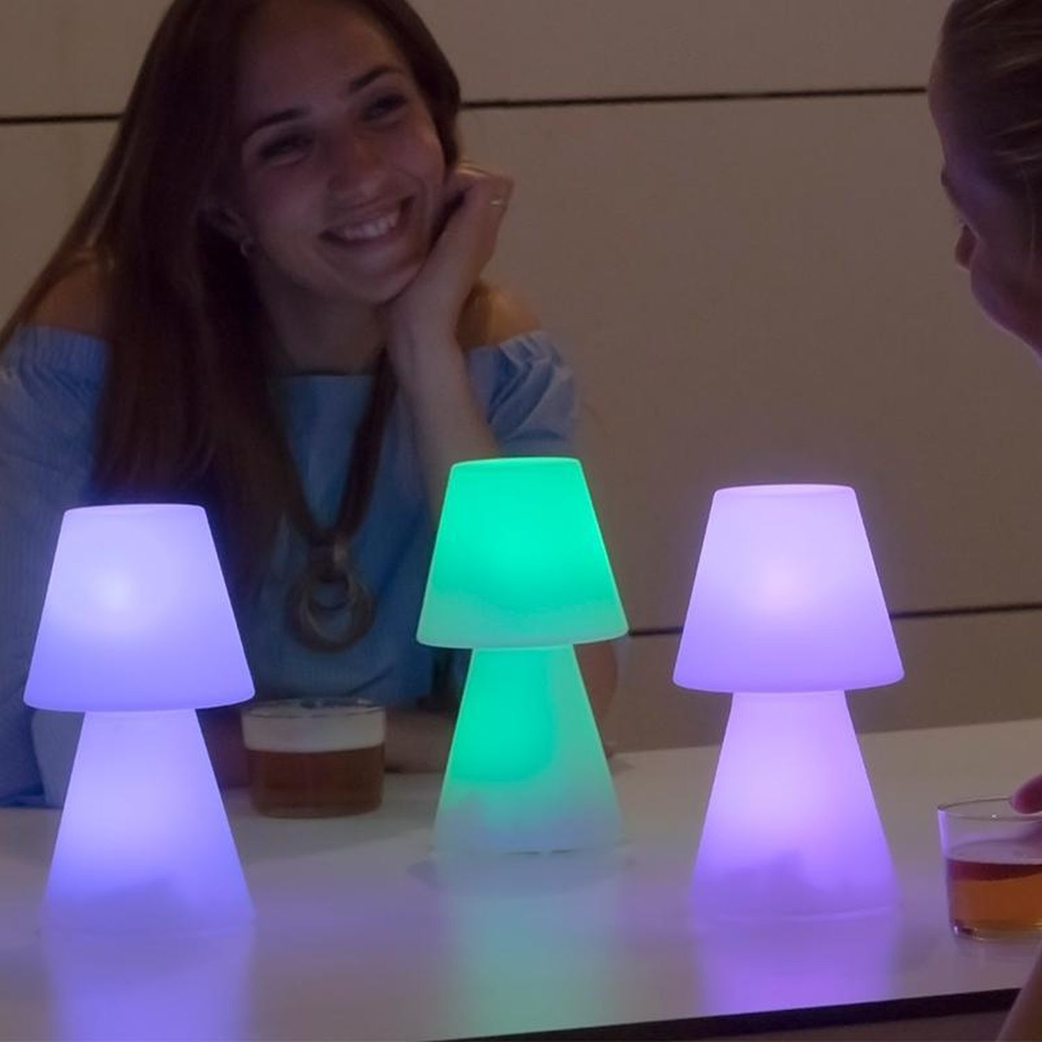 Lampe, Gesicht, Kopf, Person, Lächeln