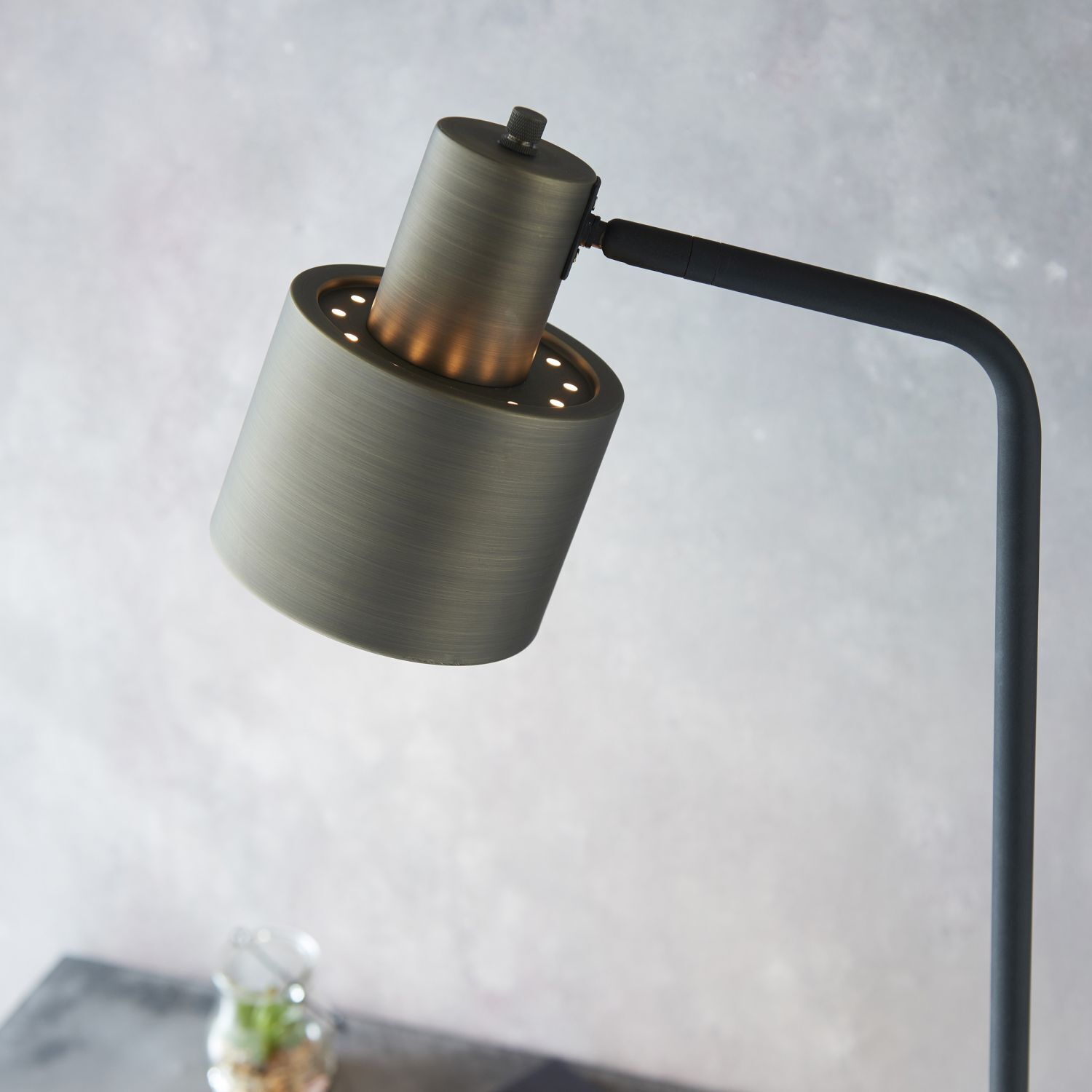 Stehlampe Metall 148 cm klein in Schwarz Bronze antik E27