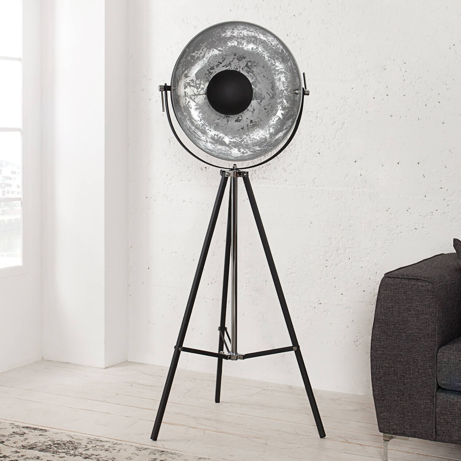 Außergewöhnliche Standleuchte Schwarz beweglich Außergewöhnliche Standleuchte Schwarz beweglich