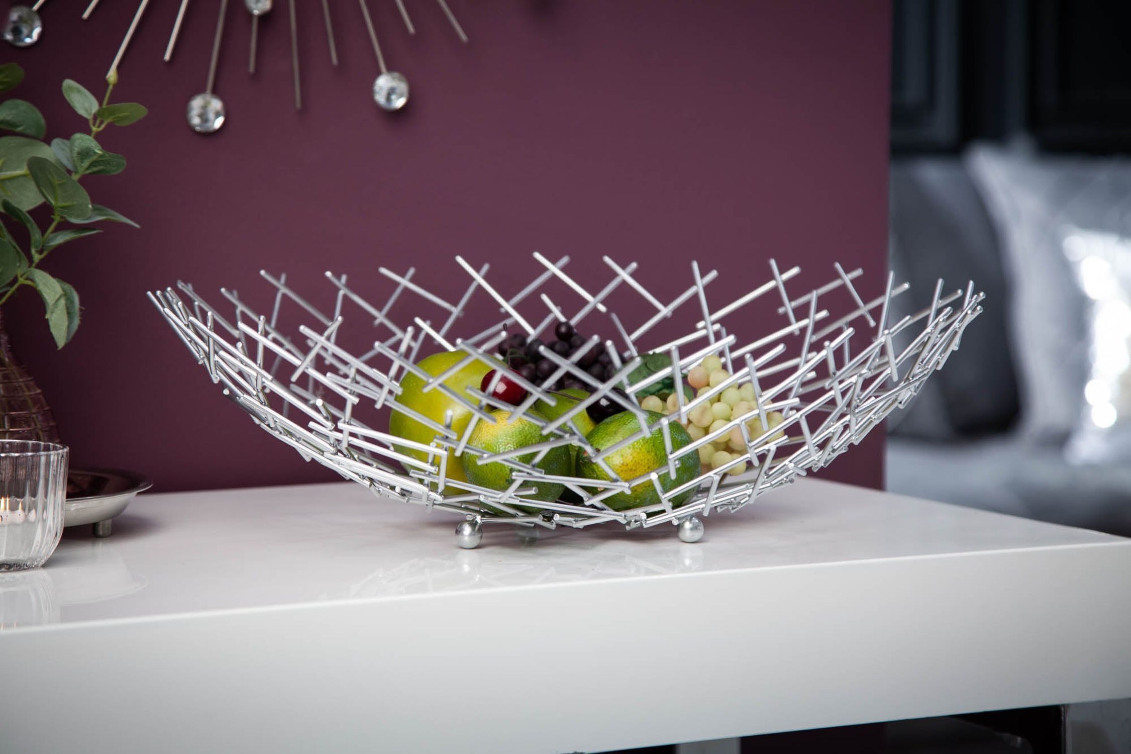 Dekoschale Metall Ø 45 cm Gitter Design in Silber Dekoschale Metall Ø 45 cm Gitter Design in Silber