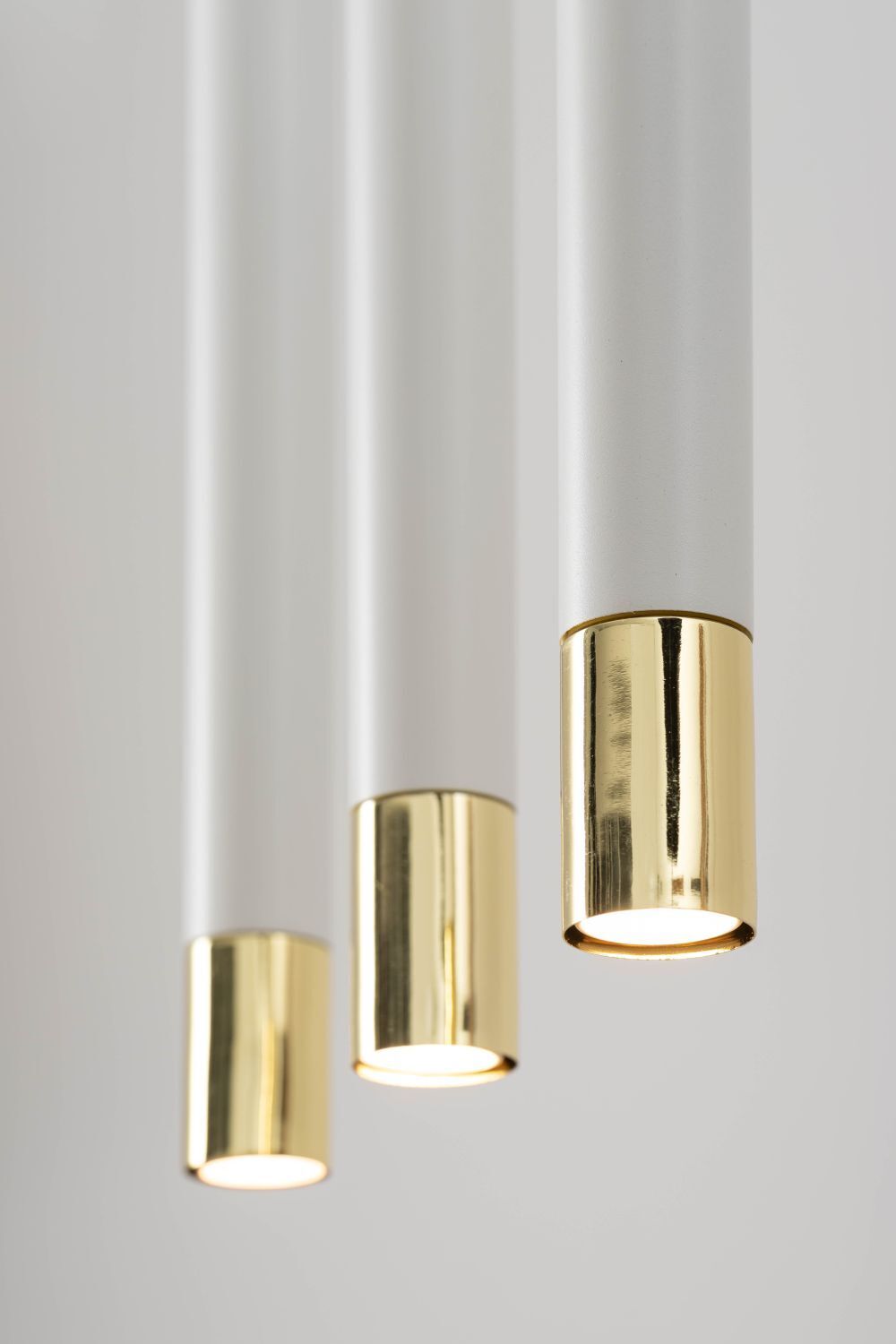 Hängeleuchte Weiß Gold elegant Modern Metall Esstisch