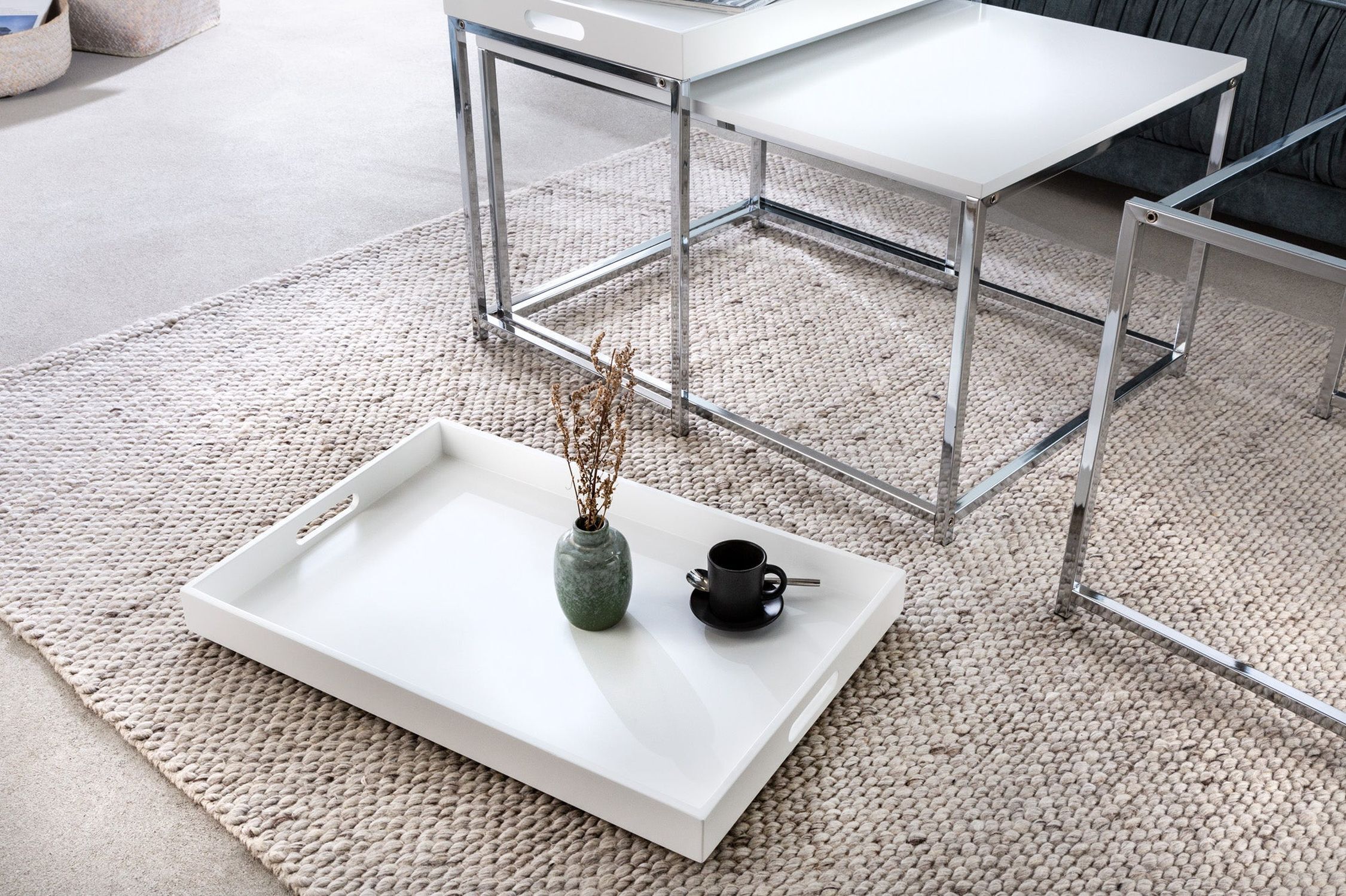 Couchtisch 2er Set MDF Metall in Weiß Chrom mit Tabletts Couchtisch 2er Set MDF Metall in Weiß Chrom mit Tabletts