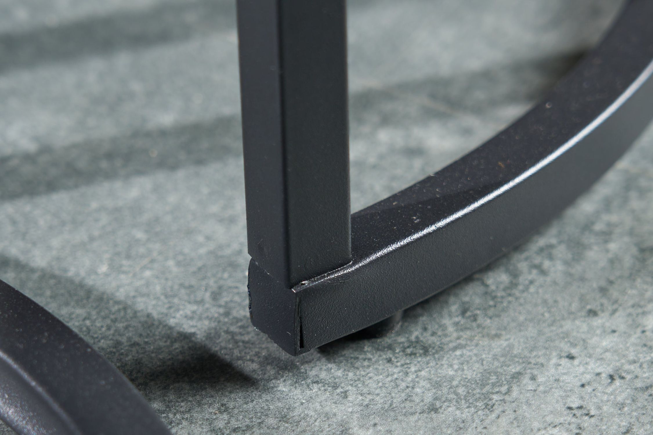 Beistelltisch 2er Set MDF Metall in Schwarz rund Tür