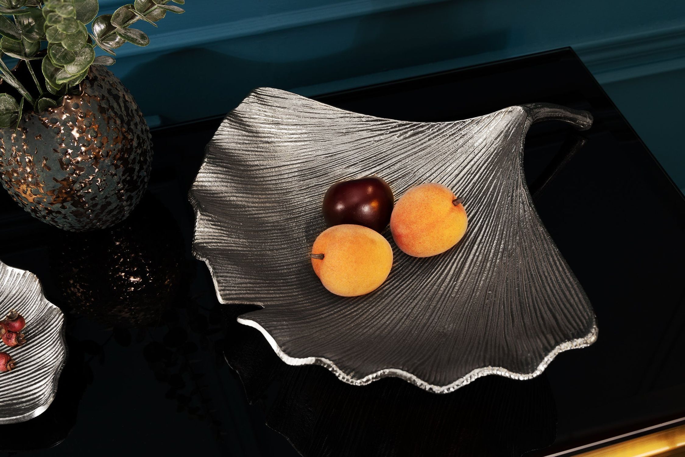 Dekoschale in Silber Handarbeit 42 cm Ginko Design Asiatisch Essen, Obst, Pflanze, Produzieren, Präsentation des Essens