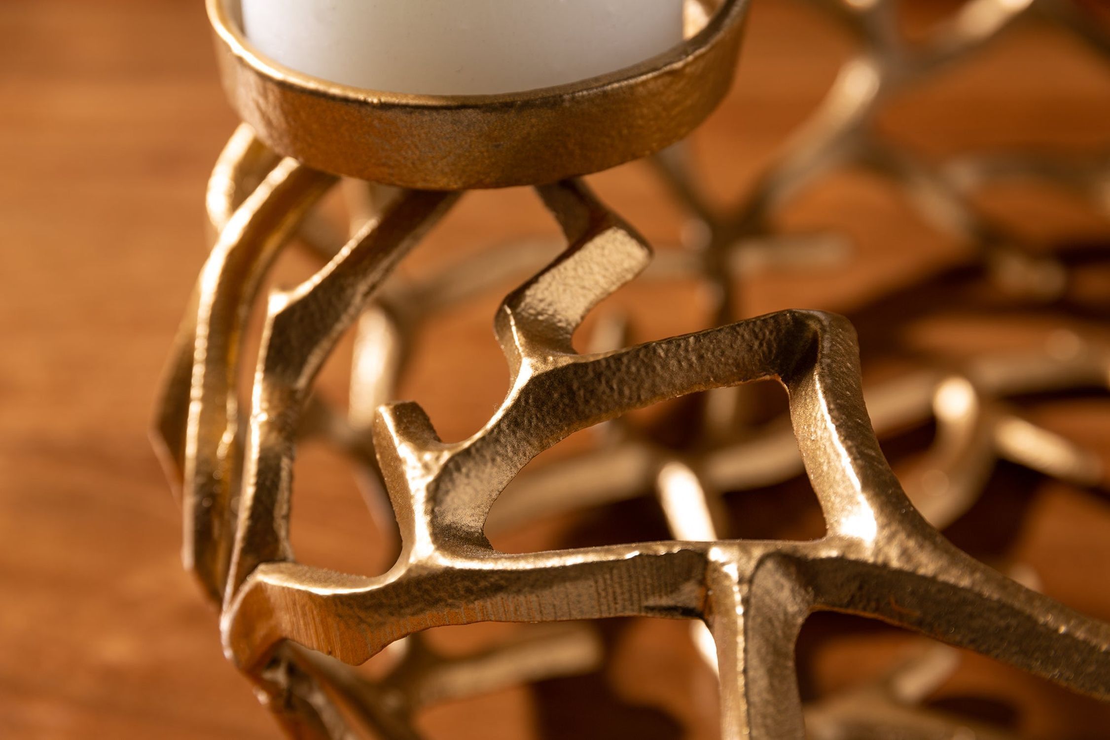 Kerzenständer für Blockkerzen Ø 38 cm Handarbeit in Gold Holz