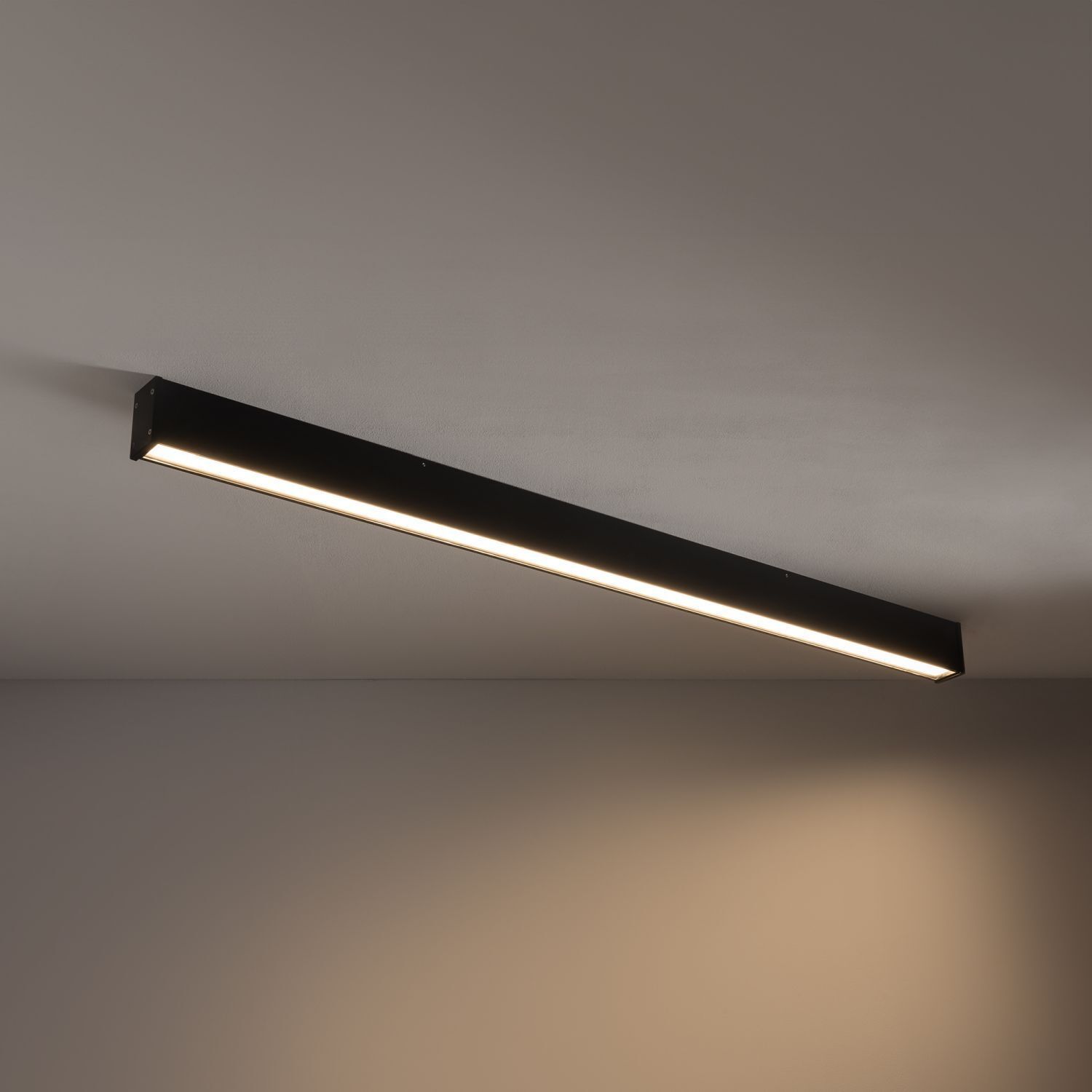 LED Deckenleuchte Schwarz Aluminium 3000 lm L:150 cm Deckenleuchte