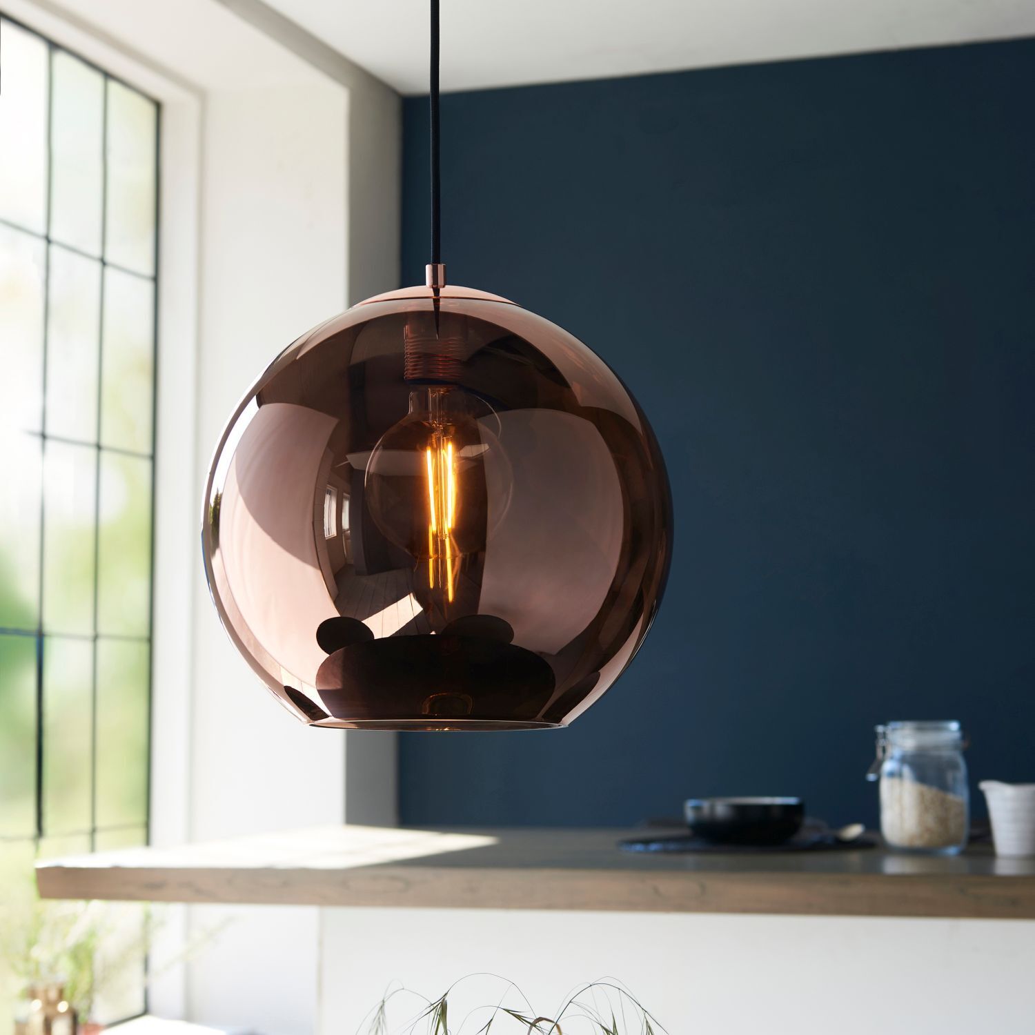 Hängeleuchte Kugel Ø 30 cm Glas Metall in Schwarz Kupfer E27