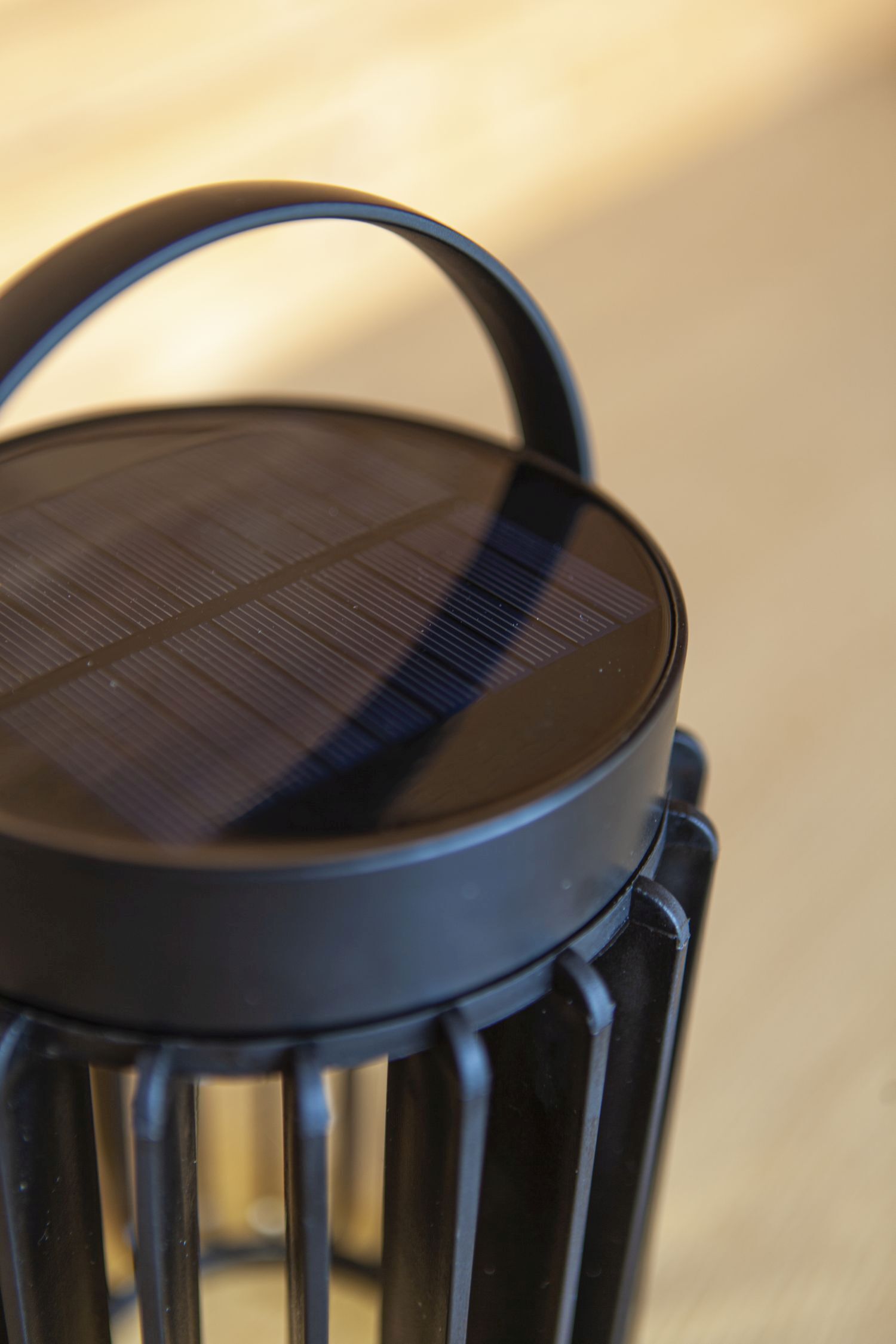 LED Solar Tischlampe Schwarz klein 18,6 cm IP44 tragbar