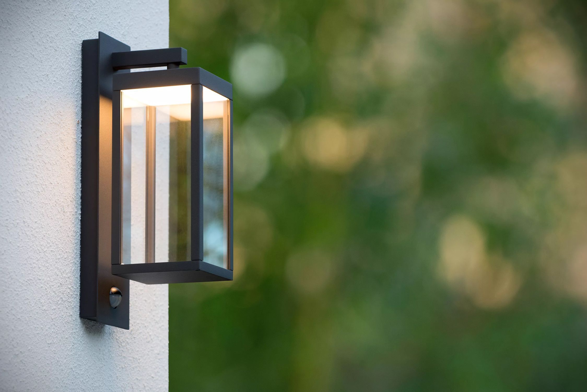 LED Wandlampe mit Bewegungsmelder Aluminium Glas 3000 K