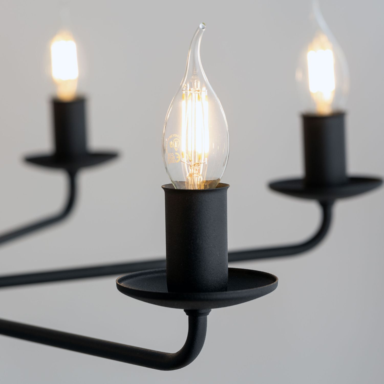 Kronleuchter Rustikal Metall Schwarz 7-flammig E27