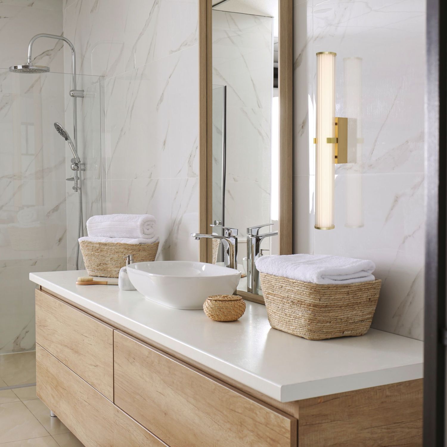 LED Wandleuchte Bad 63 cm IP44 Glas Metall in Gold