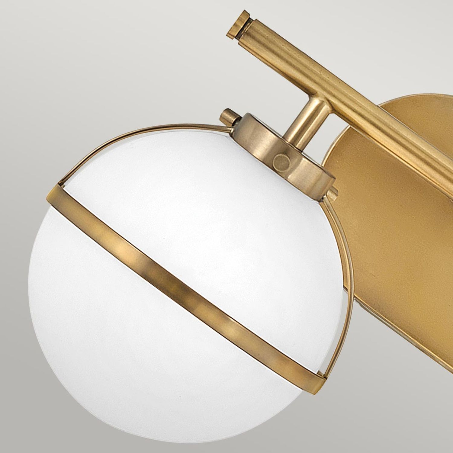 Wandleuchte Badezimmer Kugelschirm IP44 38,1 cm breit 2x E14