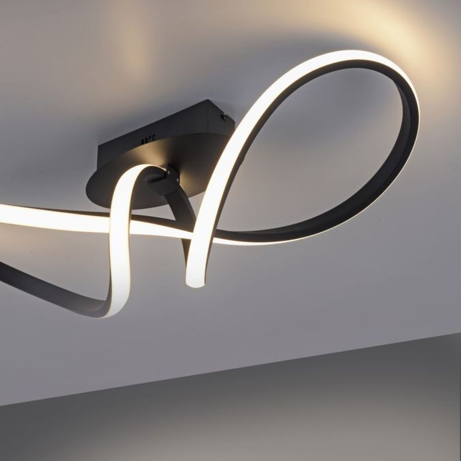 Dimmbare LED Deckenlampe Metall Schwarz 3000 K warmweiß